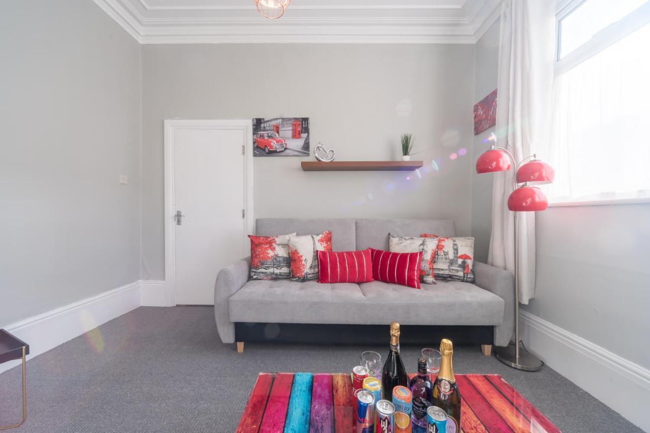 3 Bedroom Saks - 2 Living Area House In Newland Ave Hull Kingston upon Hull Εξωτερικό φωτογραφία